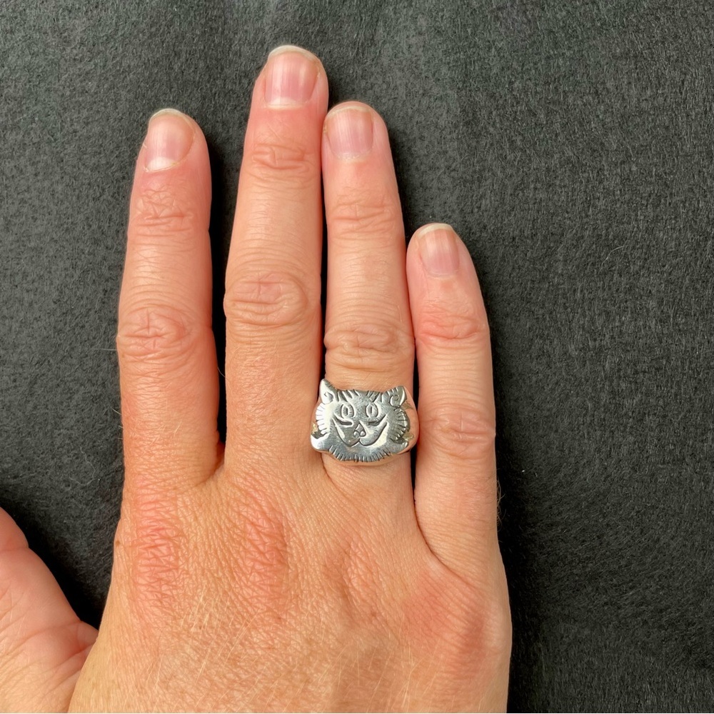 Silver cat Ring rat Betty - Picture 1 of 3